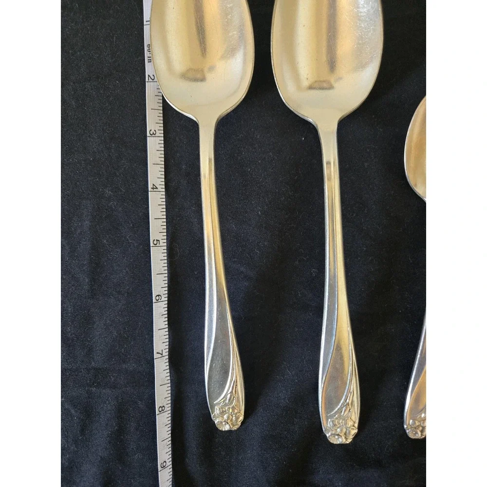 Vintage 1847 Rogets Bros Daffodil Set of 4 Serving Pieces Silverplate Flatware